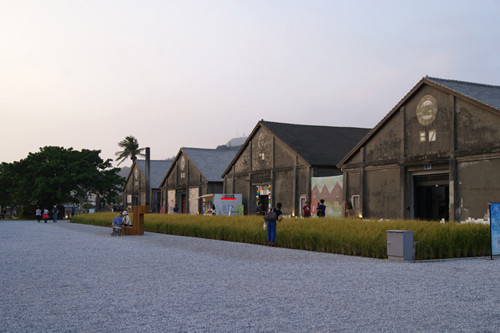 Pier 2